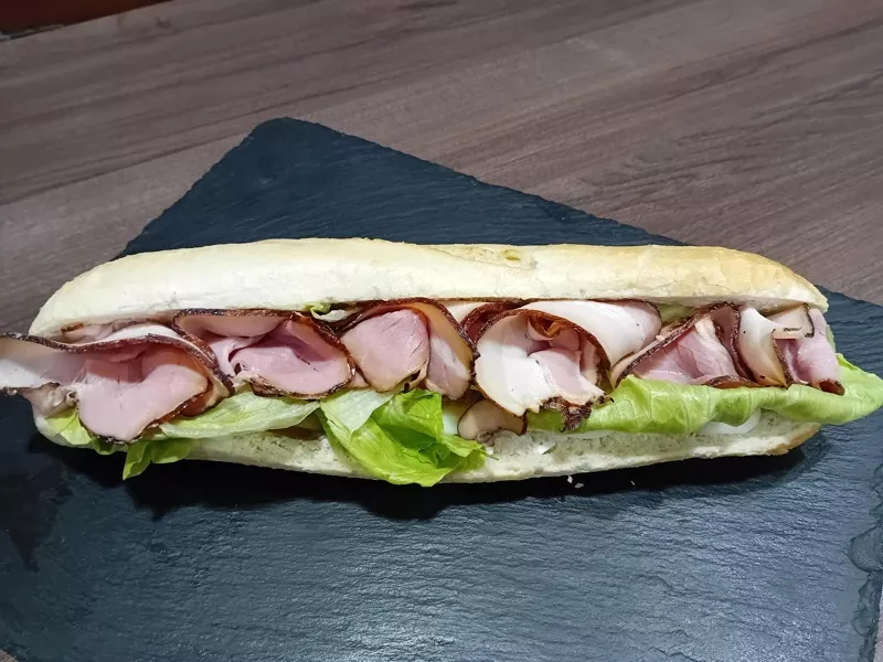 Bageta s anglickou slaninou